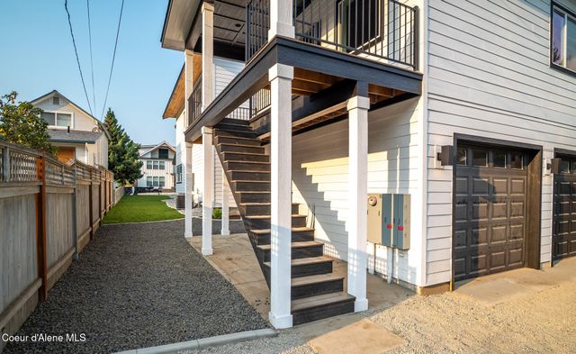 816 & 818 E Young AVE, Coeur D'alene, ID 83814