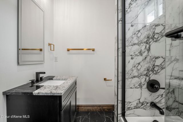 816 & 818 E Young AVE, Coeur D'alene, ID 83814