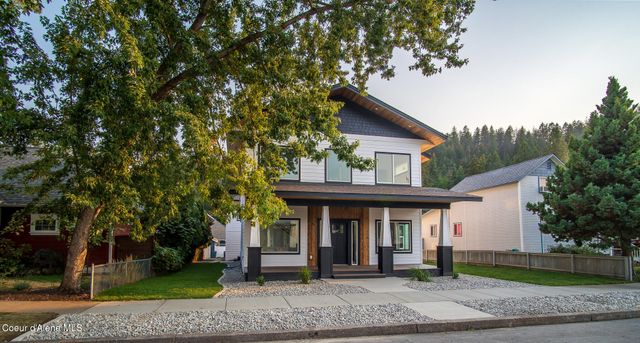 816 & 818 E Young AVE, Coeur D'alene, ID 83814