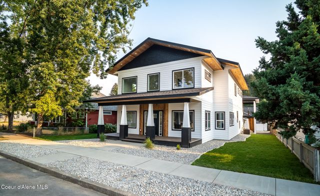 816 & 818 E Young AVE, Coeur D'alene, ID 83814