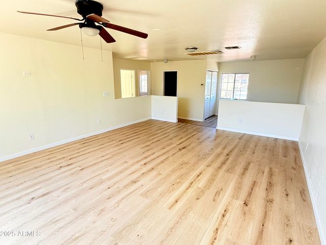 7783 N 58TH Avenue, Glendale, AZ 85301