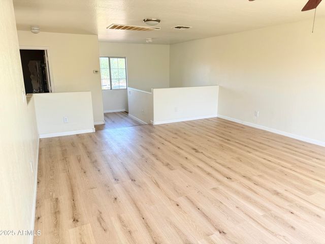 7783 N 58TH Avenue, Glendale, AZ 85301