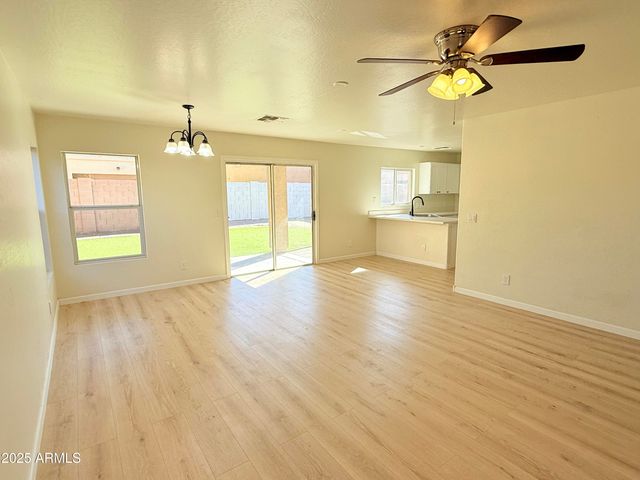 7783 N 58TH Avenue, Glendale, AZ 85301