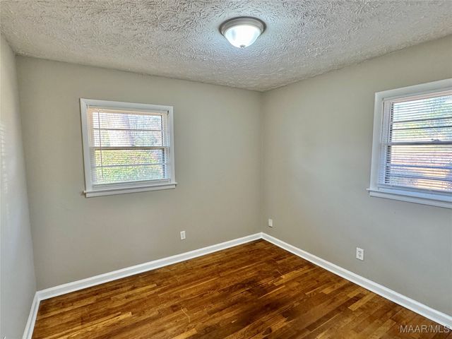 875 Karen Road, Montgomery, AL 36109