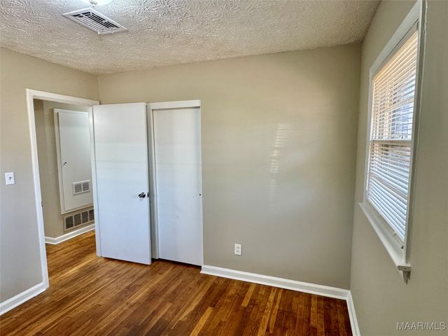 875 Karen Road, Montgomery, AL 36109