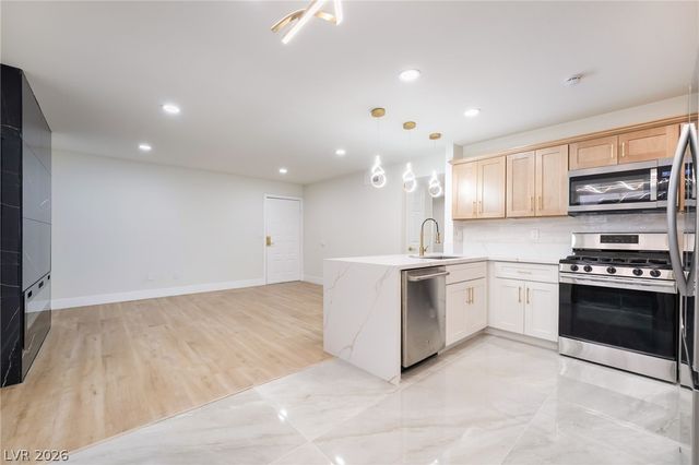 5064 Spencer Street A, Las Vegas, NV 89119