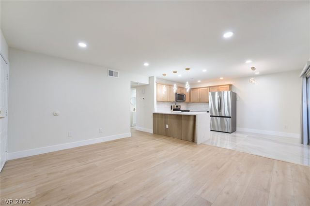 5064 Spencer Street A, Las Vegas, NV 89119