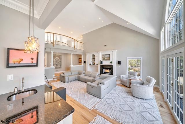 42 Calais Rd, Mendham Twp., NJ 07945