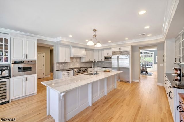 42 Calais Rd, Mendham Twp., NJ 07945