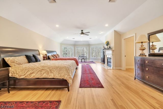 42 Calais Rd, Mendham Twp., NJ 07945