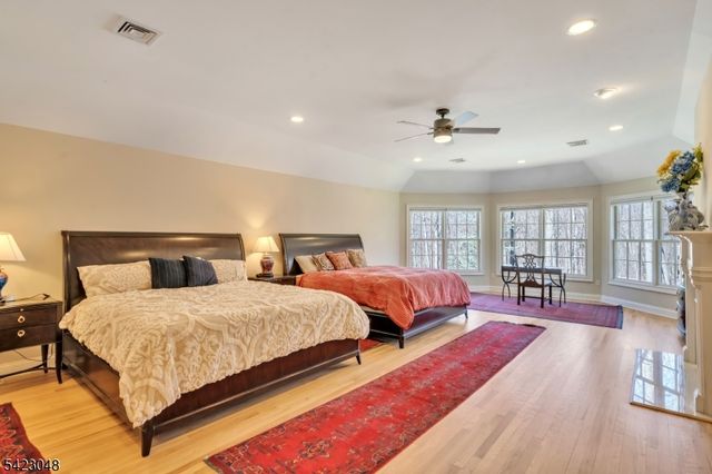 42 Calais Rd, Mendham Twp., NJ 07945