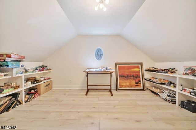 42 Calais Rd, Mendham Twp., NJ 07945