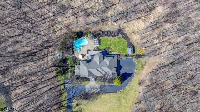 42 Calais Rd, Mendham Twp., NJ 07945