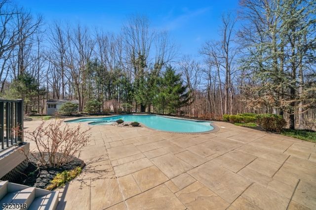 42 Calais Rd, Mendham Twp., NJ 07945