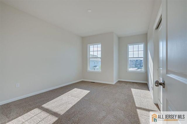 96 Bohar Lane, South Brunswick, NJ 08852