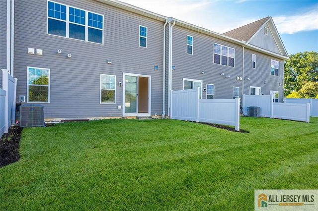 96 Bohar Lane, South Brunswick, NJ 08852