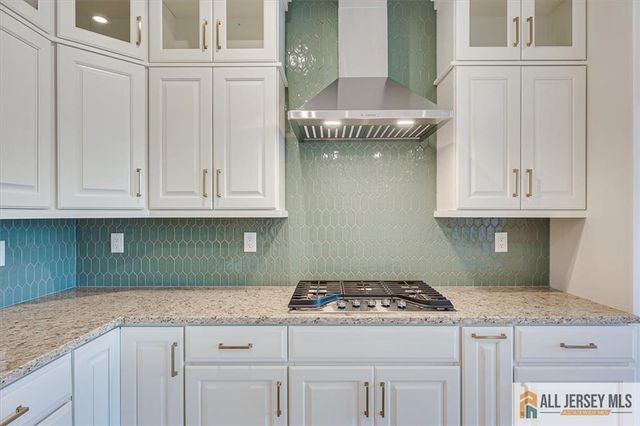 96 Bohar Lane, South Brunswick, NJ 08852