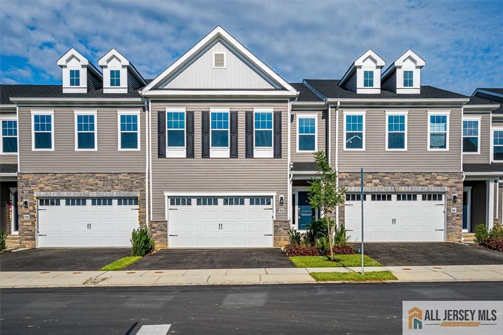 96 Bohar Lane, South Brunswick, NJ 08852