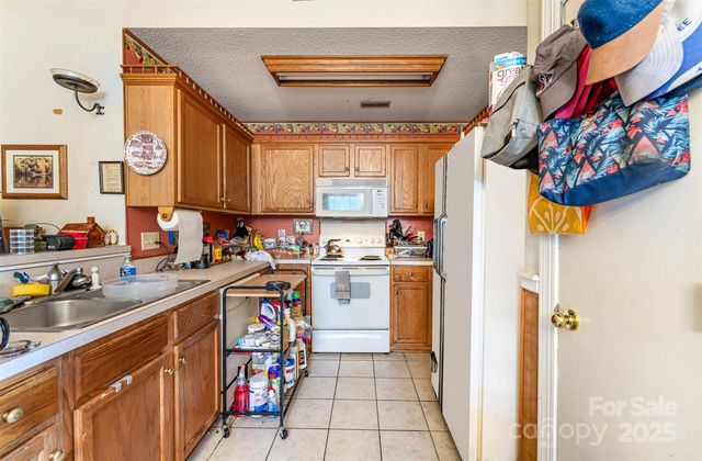 102 Daventry Place, Mooresville, NC 28117