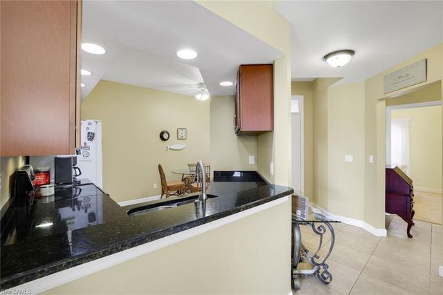 230 Newport DR 601, Naples, FL 34114