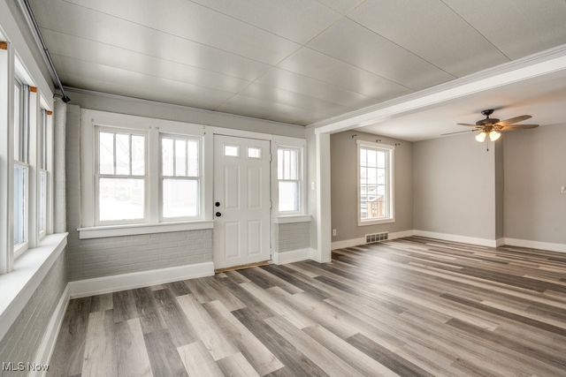 124 3rd Street SW, Strasburg, OH 44680