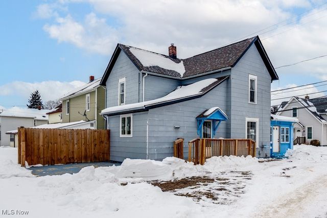 124 3rd Street SW, Strasburg, OH 44680