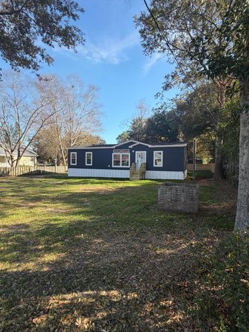 518 Knott Drive, Eutawville, SC 29048