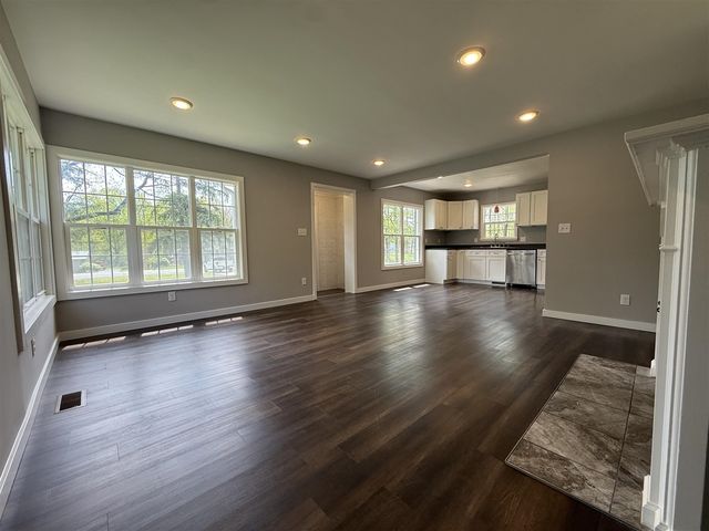1803 Niles Buchanan Road, Niles, MI 49120