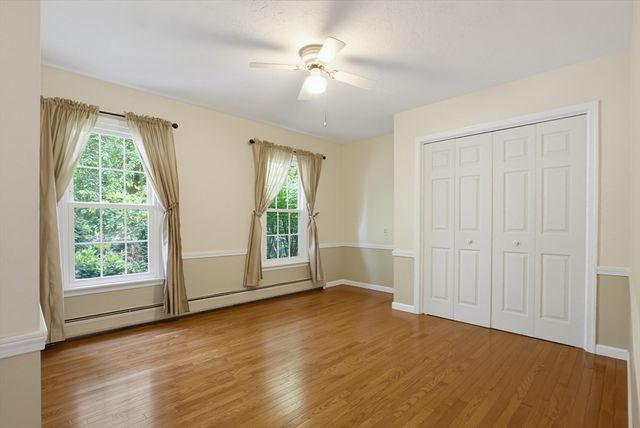 47 Old Village Rd, Sturbridge, MA 01566