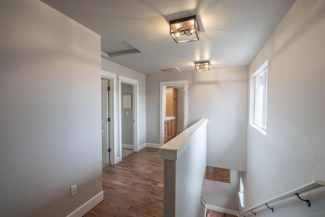 2202 NW Cedar Avenue, Redmond, OR 97756