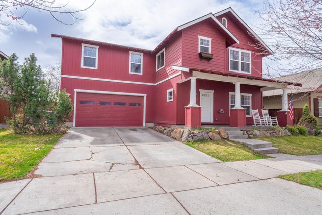 2202 NW Cedar Avenue, Redmond, OR 97756