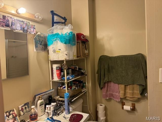 423 Degenhardt Avenue, St Louis, MO 63125