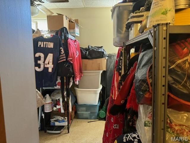 423 Degenhardt Avenue, St Louis, MO 63125