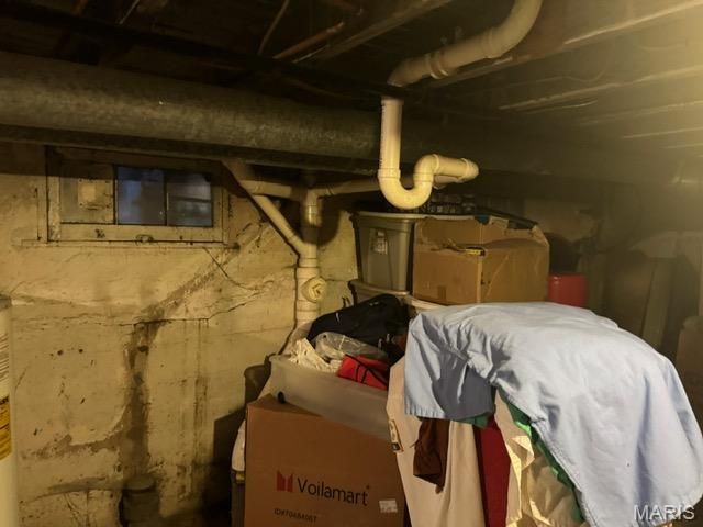 423 Degenhardt Avenue, St Louis, MO 63125