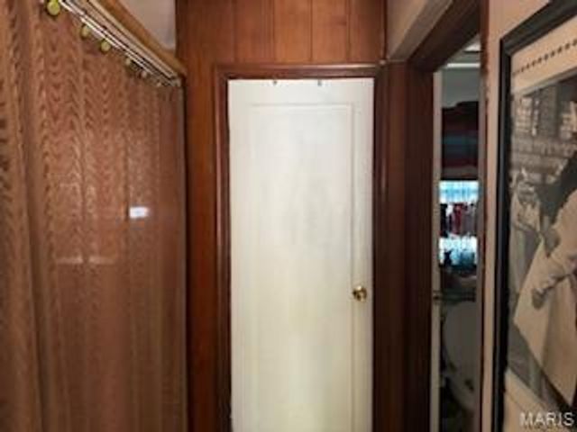 423 Degenhardt Avenue, St Louis, MO 63125