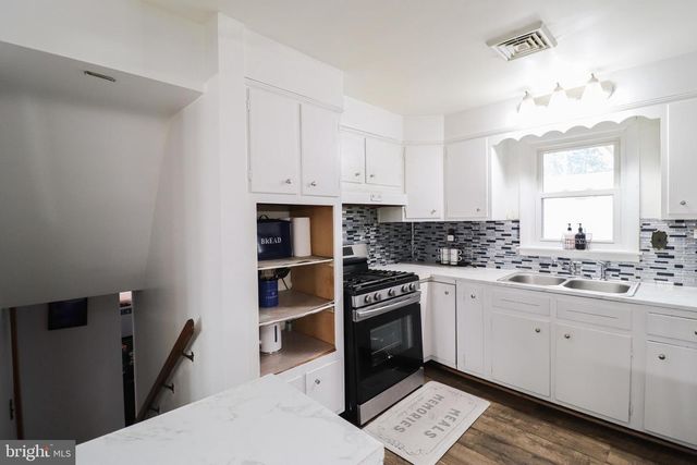 181 S MAIN ST, Mount Wolf, PA 17347