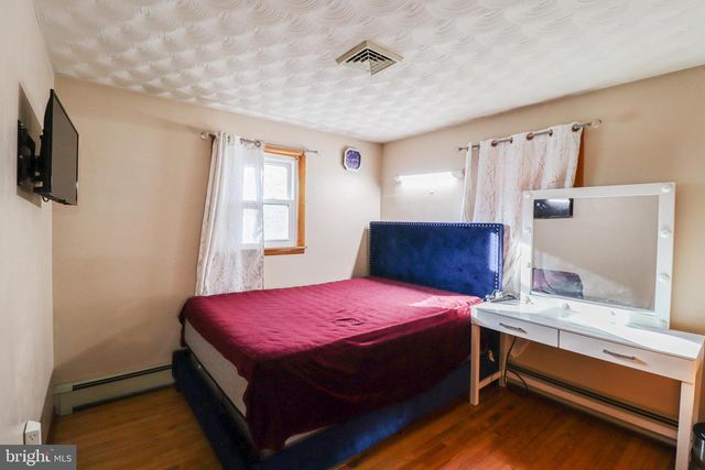 181 S MAIN ST, Mount Wolf, PA 17347