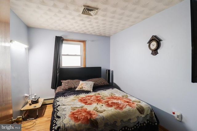 181 S MAIN ST, Mount Wolf, PA 17347