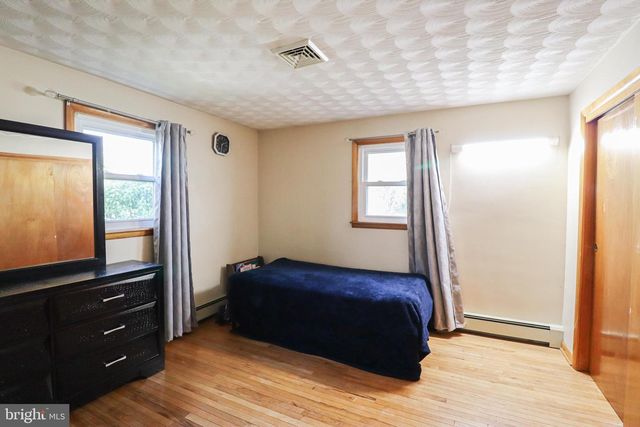 181 S MAIN ST, Mount Wolf, PA 17347