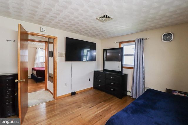 181 S MAIN ST, Mount Wolf, PA 17347