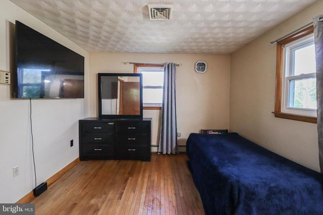 181 S MAIN ST, Mount Wolf, PA 17347