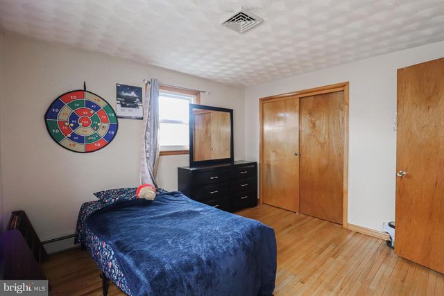 181 S MAIN ST, Mount Wolf, PA 17347