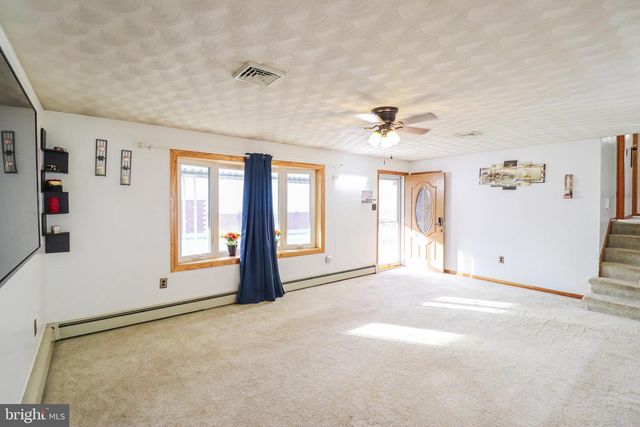 181 S MAIN ST, Mount Wolf, PA 17347