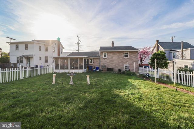 181 S MAIN ST, Mount Wolf, PA 17347