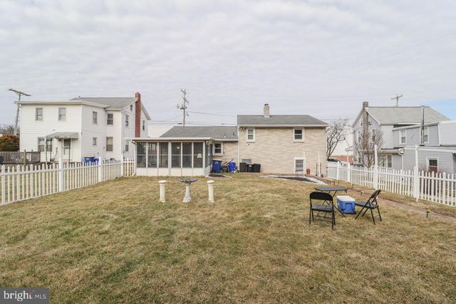 181 S MAIN ST, Mount Wolf, PA 17347