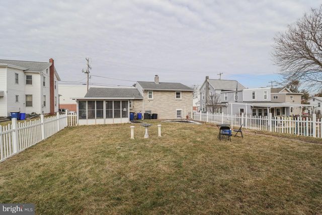 181 S MAIN ST, Mount Wolf, PA 17347