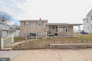 181 S MAIN ST, Mount Wolf, PA 17347