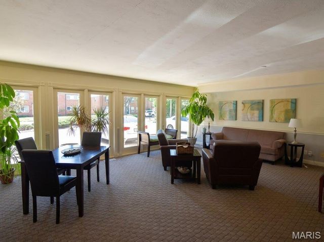 8631 Old Bonhomme Road 3E, St Louis, MO 63132