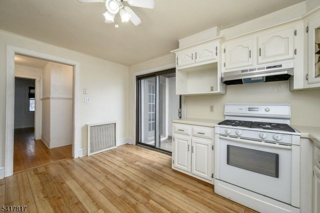 324 N 8Th Ave, Manville Boro, NJ 08835
