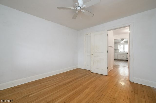 324 N 8Th Ave, Manville Boro, NJ 08835
